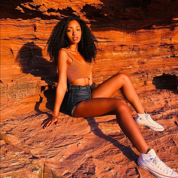 Hi! I'm Olay, Welcome to my closet! :) - Picture 4 of 8